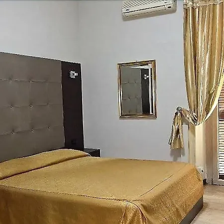 دي إيسته 3*