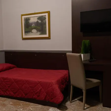 دي إيسته 3*