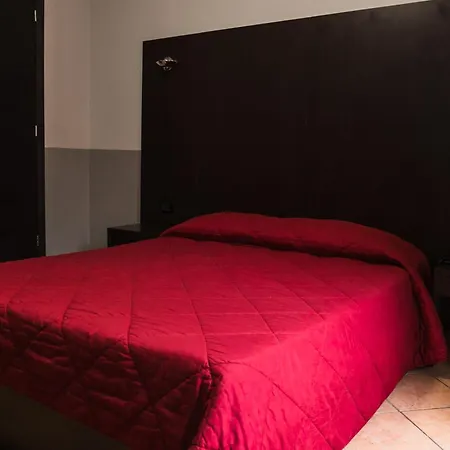 فندق دي إيسته 3*
