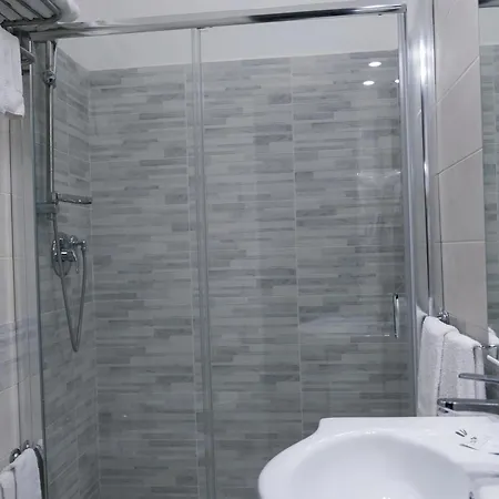 德埃斯特酒店 酒店